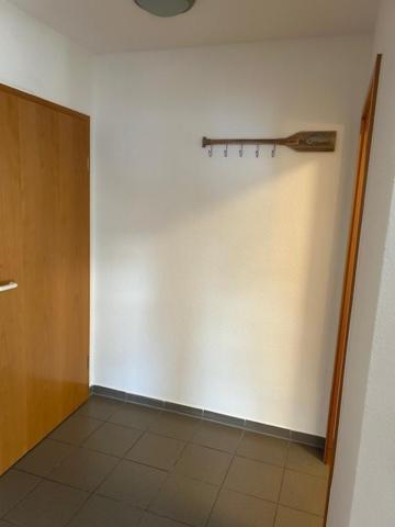 6 In Apartment *
